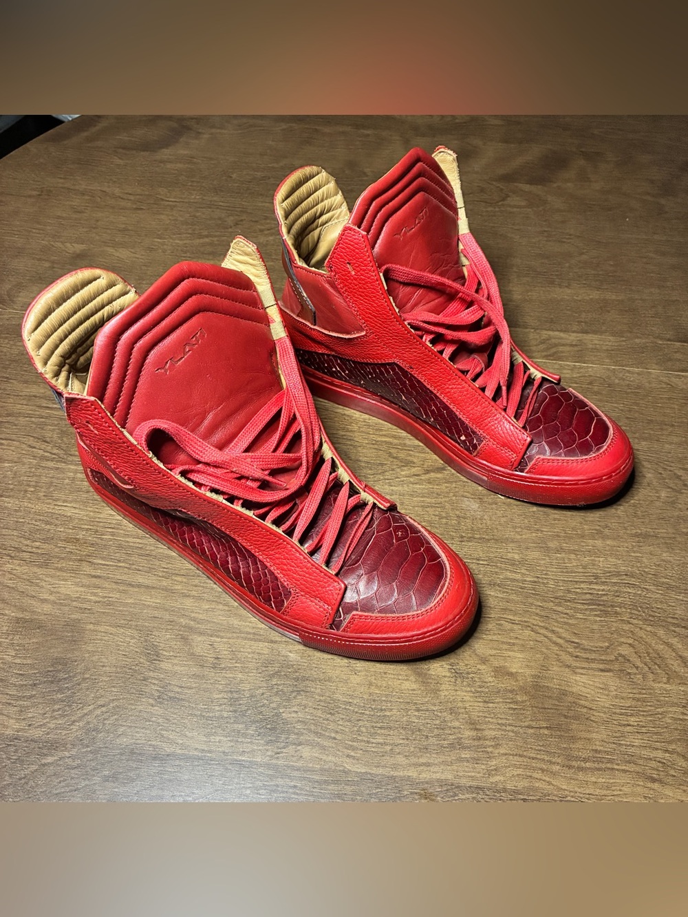YLATI HIGH TOP RED LEATHER Embossed SNEAKERS MEN SIZE US MADE IN ITALY US 7/40